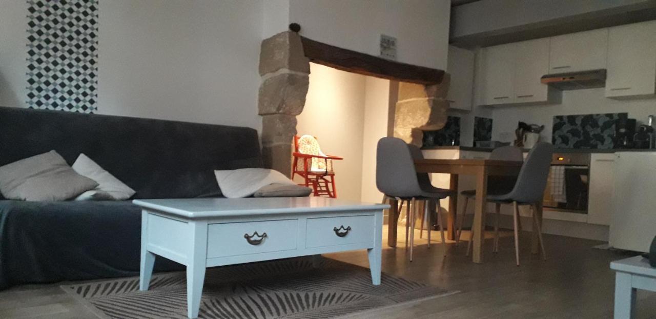 1 Er Etage , St Goustan Port *